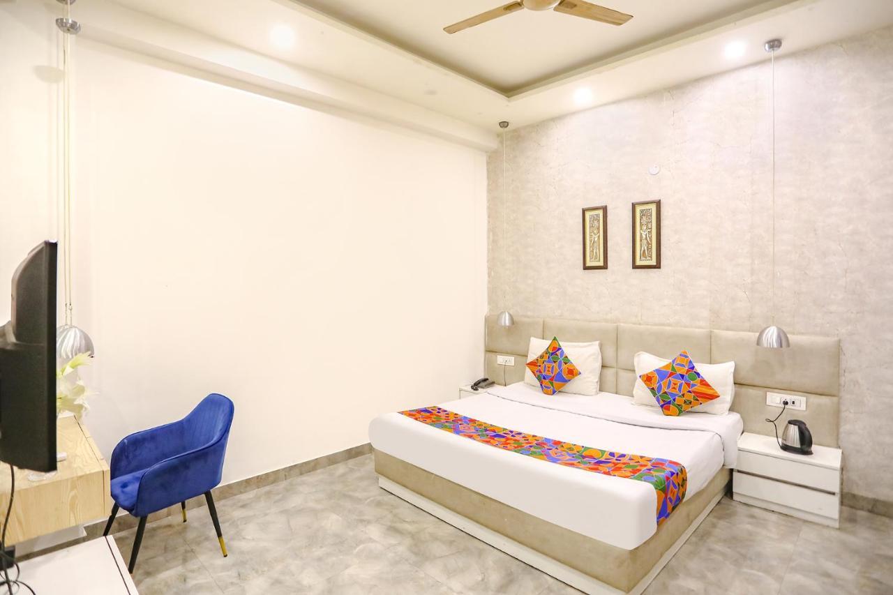 Fabhotel F9 Sector 19 Noida Exterior foto