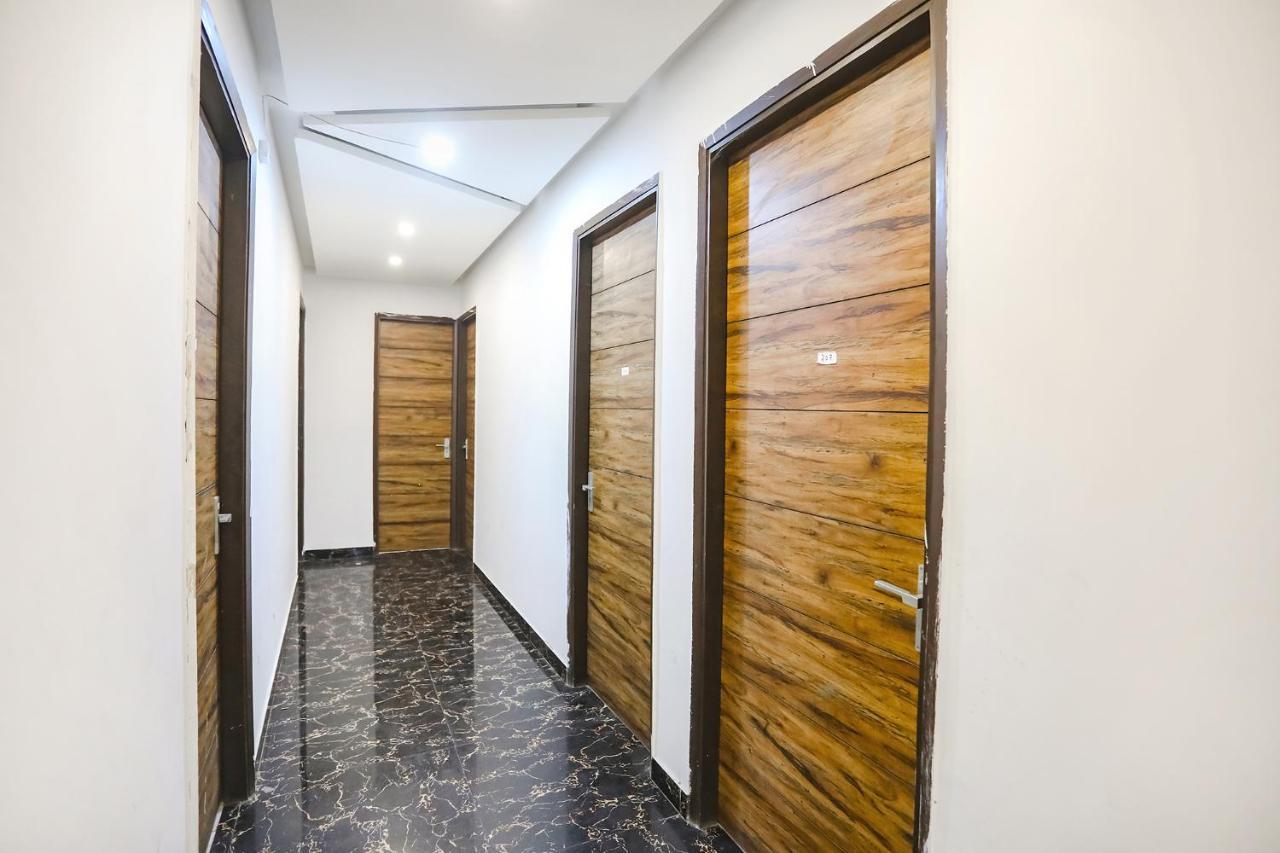 Fabhotel F9 Sector 19 Noida Exterior foto
